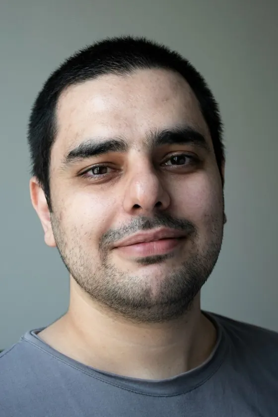 Man with a strong jaw muscle